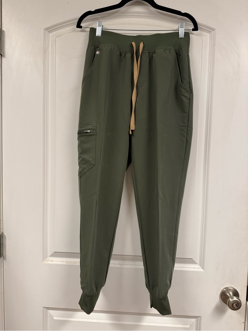 FIGS Slim Cargo Jogger Scrub Pants Olive Green Technical Collection